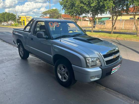 CHEVROLET S10 2.4 MPFI ADVANTAGE 4X2 CS 8V FLEX 2P MANUAL
